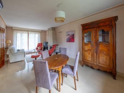 For sale Saint-denis-les-bourg 9 rooms 214 m2 Ain (01000) photo 2
