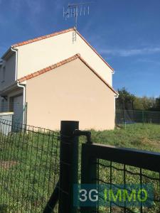 For sale Fontenay-le-comte 3 rooms 71 m2 Vendee (85200) photo 1