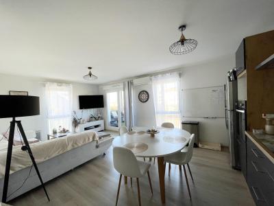 For sale Cavaillon 3 rooms 57 m2 Vaucluse (84300) photo 0