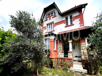 For sale Saint-maur-des-fosses 6 rooms 174 m2 Val de Marne (94100) photo 3