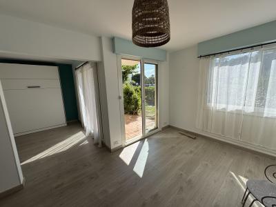 For sale Grau-du-roi 2 rooms 33 m2 Gard (30240) photo 2