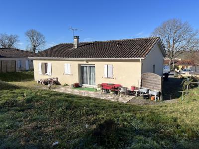 For sale Confolens 4 rooms 80 m2 Charente (16500) photo 1