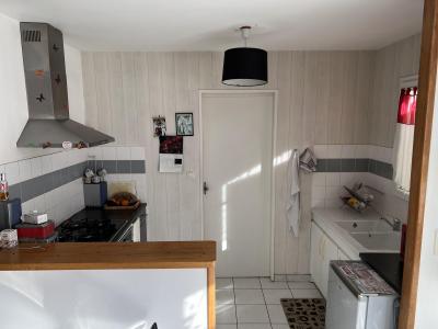 For sale Confolens 4 rooms 80 m2 Charente (16500) photo 4
