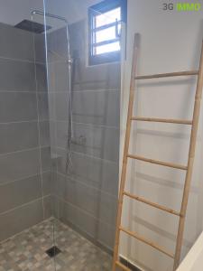 For sale Moule 3 rooms 93 m2 Guadeloupe (97160) photo 4