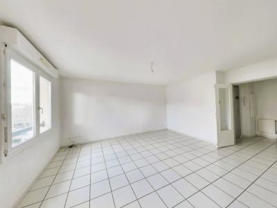 For sale Villeurbanne 3 rooms 68 m2 Rhone (69100) photo 0