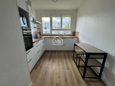 Annonce Location 5 pices Appartement Laval 53