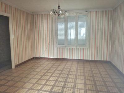 For sale Chemille 83 m2 Maine et loire (49120) photo 1