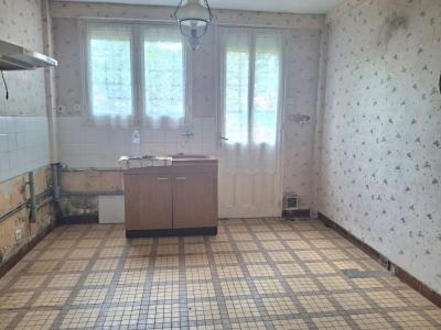 For sale Chemille 83 m2 Maine et loire (49120) photo 2