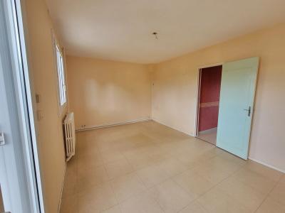 For sale Fleche 4 rooms 71 m2 Sarthe (72200) photo 1