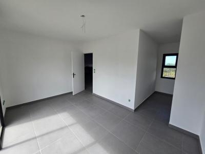 Louer Maison 94 m2 Saint-joseph