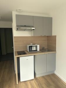 For rent Venissieux 1 room 14 m2 Rhone (69200) photo 0