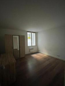 For rent Paris-3eme-arrondissement 3 rooms 62 m2 Paris (75003) photo 2