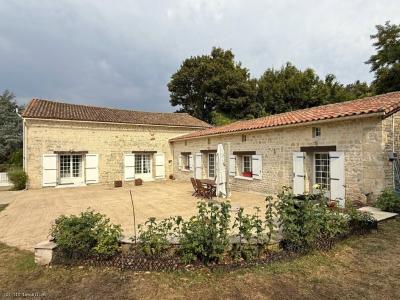 Acheter Maison 134 m2 Villefagnan