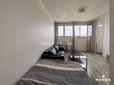 Louer Appartement Rosny-sous-bois 823 euros