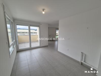 For rent Clermont-ferrand 4 rooms 87 m2 Puy de dome (63100) photo 0