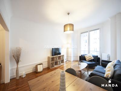 Louer Appartement 61 m2 Paris-17eme-arrondissement