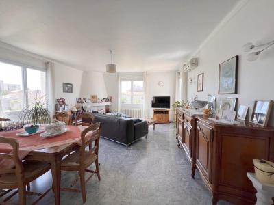 For sale Adrets-de-l'esterel FRAJUS 4 rooms 104 m2 Var (83600) photo 2