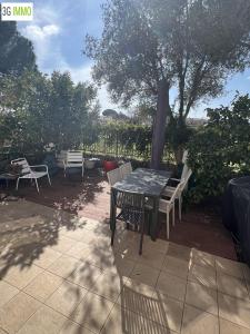 For sale Aigues-mortes 5 rooms 136 m2 Gard (30220) photo 3