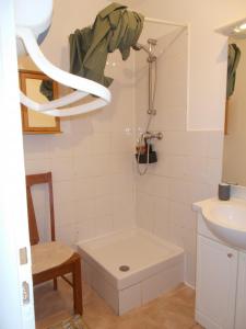 For rent Beaumont-de-pertuis 1 room 25 m2 Vaucluse (84120) photo 3