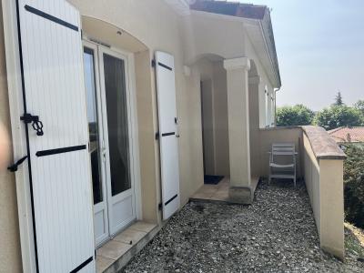 For sale Confolens 92 m2 Charente (16500) photo 2