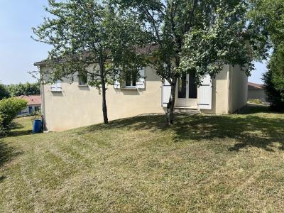 For sale Confolens 92 m2 Charente (16500) photo 4