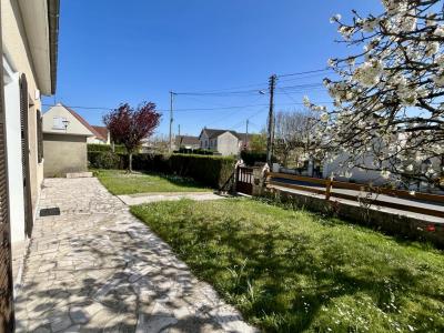 For sale Nemours 5 rooms 110 m2 Seine et marne (77140) photo 2