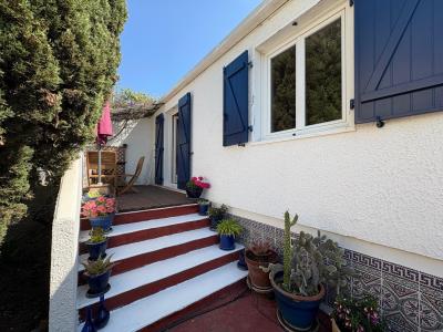 For sale Agde 4 rooms 96 m2 Herault (34300) photo 4