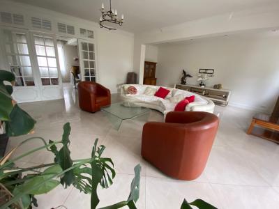 Acheter Maison 327 m2 Saint-clair-sur-epte