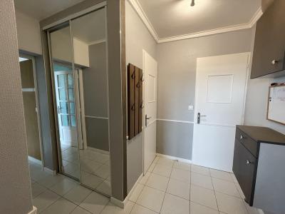 Acheter Appartement 70 m2 Bron