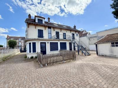 For sale Sainte-savine 4 rooms 97 m2 Aube (10300) photo 0