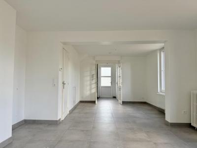 For sale Sainte-savine 4 rooms 97 m2 Aube (10300) photo 3