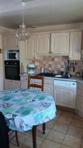 For sale Lacaune 4 rooms 90 m2 Tarn (81230) photo 4
