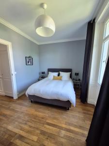 For sale Nantes 7 rooms 160 m2 Loire atlantique (44300) photo 2