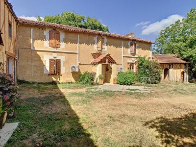Acheter Maison 136 m2 Villecomtal-sur-arros