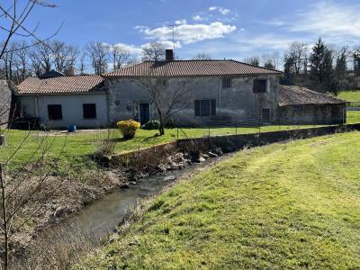 For sale Abzac 130 m2 Charente (16500) photo 2