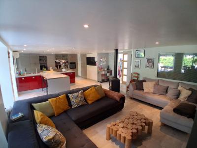 For sale Meyzieu 8 rooms 195 m2 Rhone (69330) photo 3