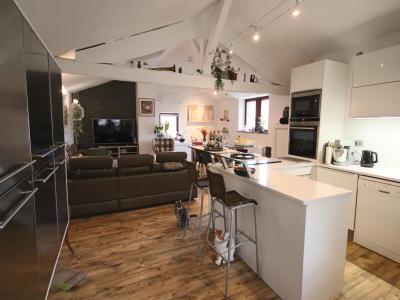 For sale Riom 5 rooms 150 m2 Puy de dome (63200) photo 2