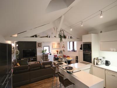 For sale Riom 5 rooms 150 m2 Puy de dome (63200) photo 4