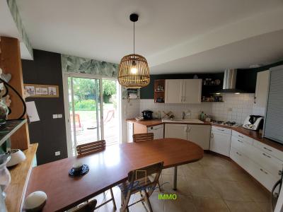 For sale Ambillou-chateau DOUA-EN-ANJOU 8 rooms 173 m2 Maine et loire (49700) photo 4