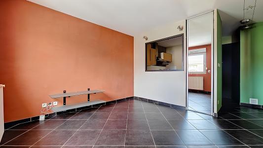 Annonce Vente 2 pices Appartement Decines-charpieu 69