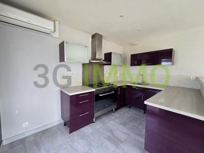 For sale Puy-guillaume 5 rooms 116 m2 Puy de dome (63290) photo 1