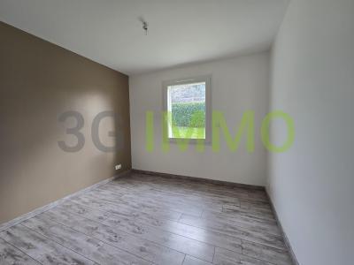 For sale Puy-guillaume 5 rooms 116 m2 Puy de dome (63290) photo 3