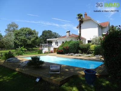 For sale Mont-de-marsan 7 rooms 225 m2 Landes (40000) photo 0