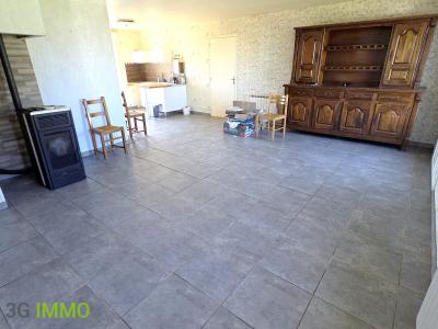 For sale Roudouallec 3 rooms 90 m2 Morbihan (56110) photo 4