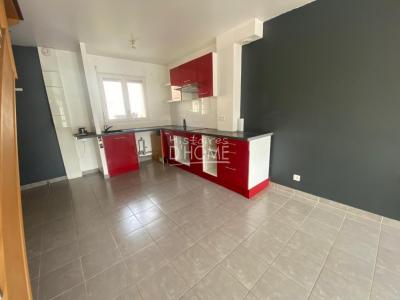 For rent Fontenay-tresigny 2 rooms 50 m2 Seine et marne (77610) photo 2