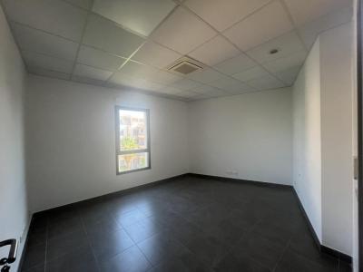 Louer Bureau 59 m2 Ajaccio