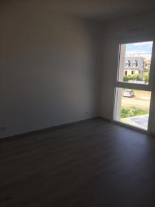 For rent Rennes 2 rooms 44 m2 Ille et vilaine (35200) photo 2