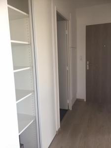 For rent Rennes 2 rooms 44 m2 Ille et vilaine (35200) photo 3