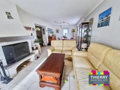 For sale Nantes 6 rooms 120 m2 Loire atlantique (44300) photo 2