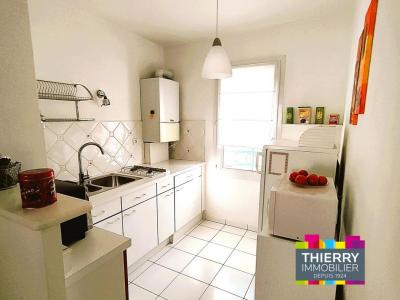 For sale Nantes 3 rooms 52 m2 Loire atlantique (44000) photo 2